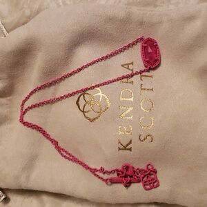 Kendra Scott Elisa Pendant Matte Necklace in Pink Agate